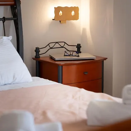 Finiki Plaza Lejlighedshotel