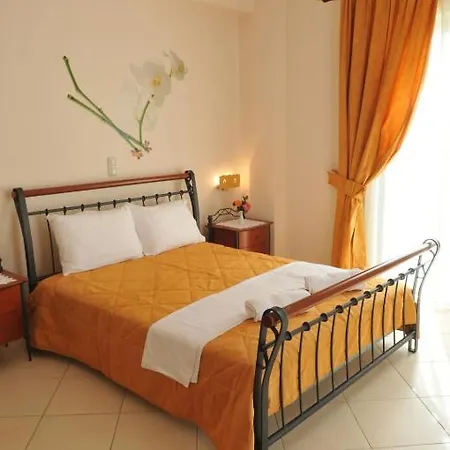 Finiki Plaza 아파트호텔 메토니