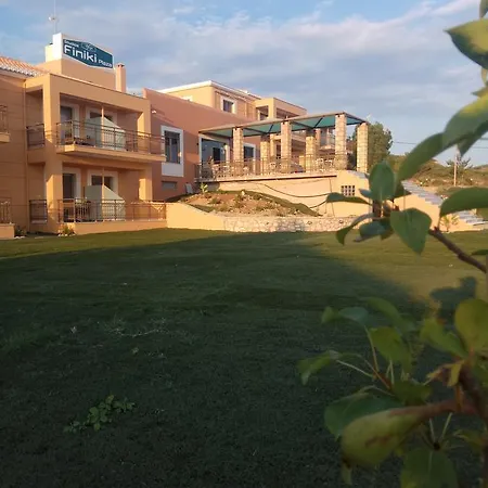 Finiki Plaza 3*