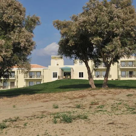 Finiki Plaza 아파트호텔