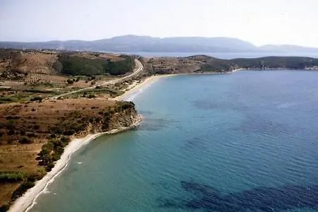 Finiki Plaza 3*