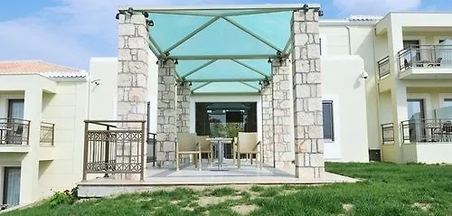 Finiki Plaza ميثوني