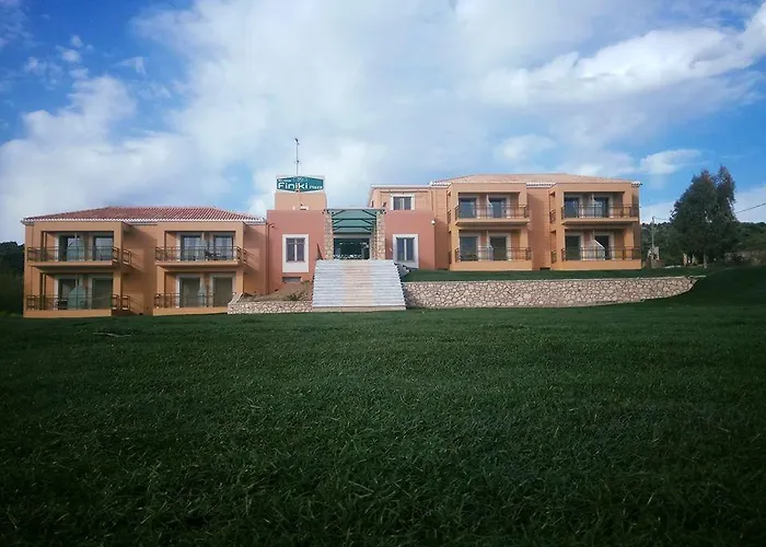 شقة فندقية Finiki Plaza 3*