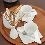 Finiki Plaza Апарт-отель 3*