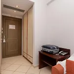 Finiki Plaza Aparthotel 3*
