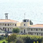 Finiki Plaza Apartmanhotel