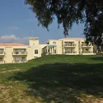 Finiki Plaza 3*