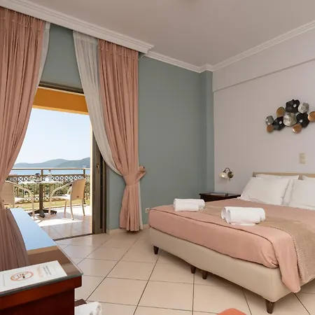 Апарт-отель Finiki Plaza 3*