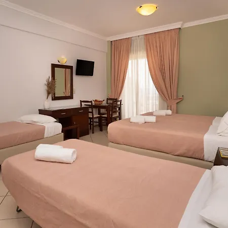 Finiki Plaza Apartahotel