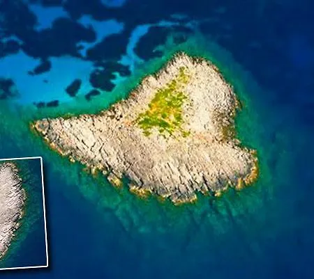 Finiki Plaza アパートホテル 3*