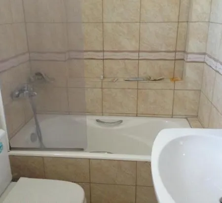 Finiki Plaza メトーニ