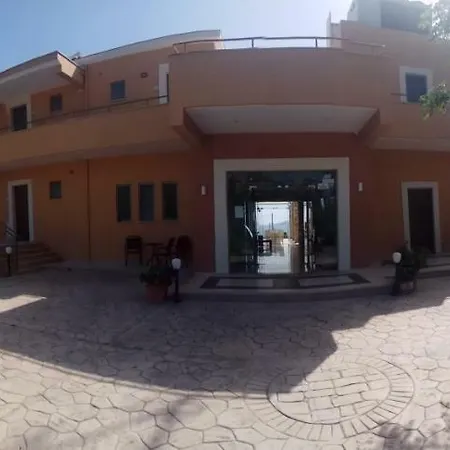 Finiki Plaza Lejlighedshotel Methoni (Messenia)