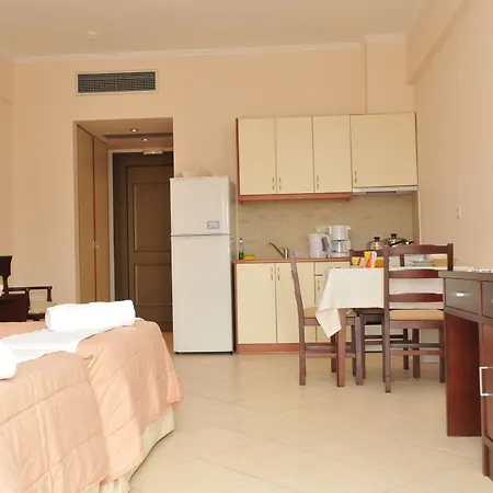 Finiki Plaza 3* Methoni (Messenia)