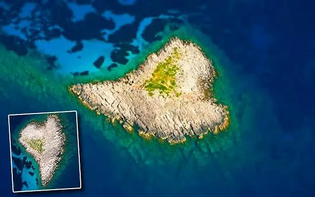 Finiki Plaza Apartmanhotel 3*