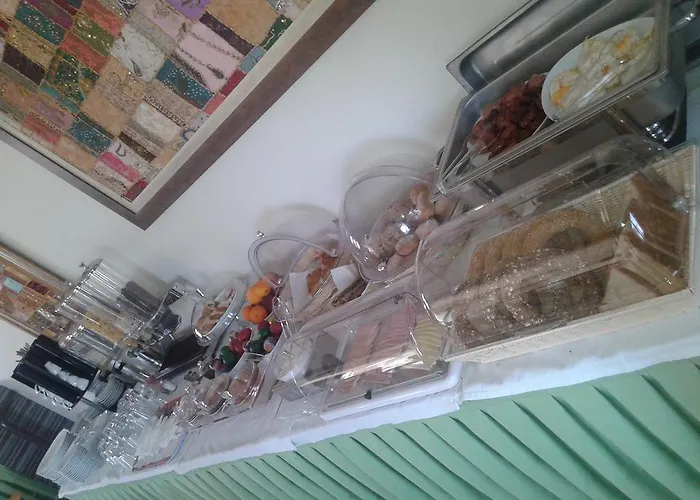 Apartmanhotel Finiki Plaza 3*